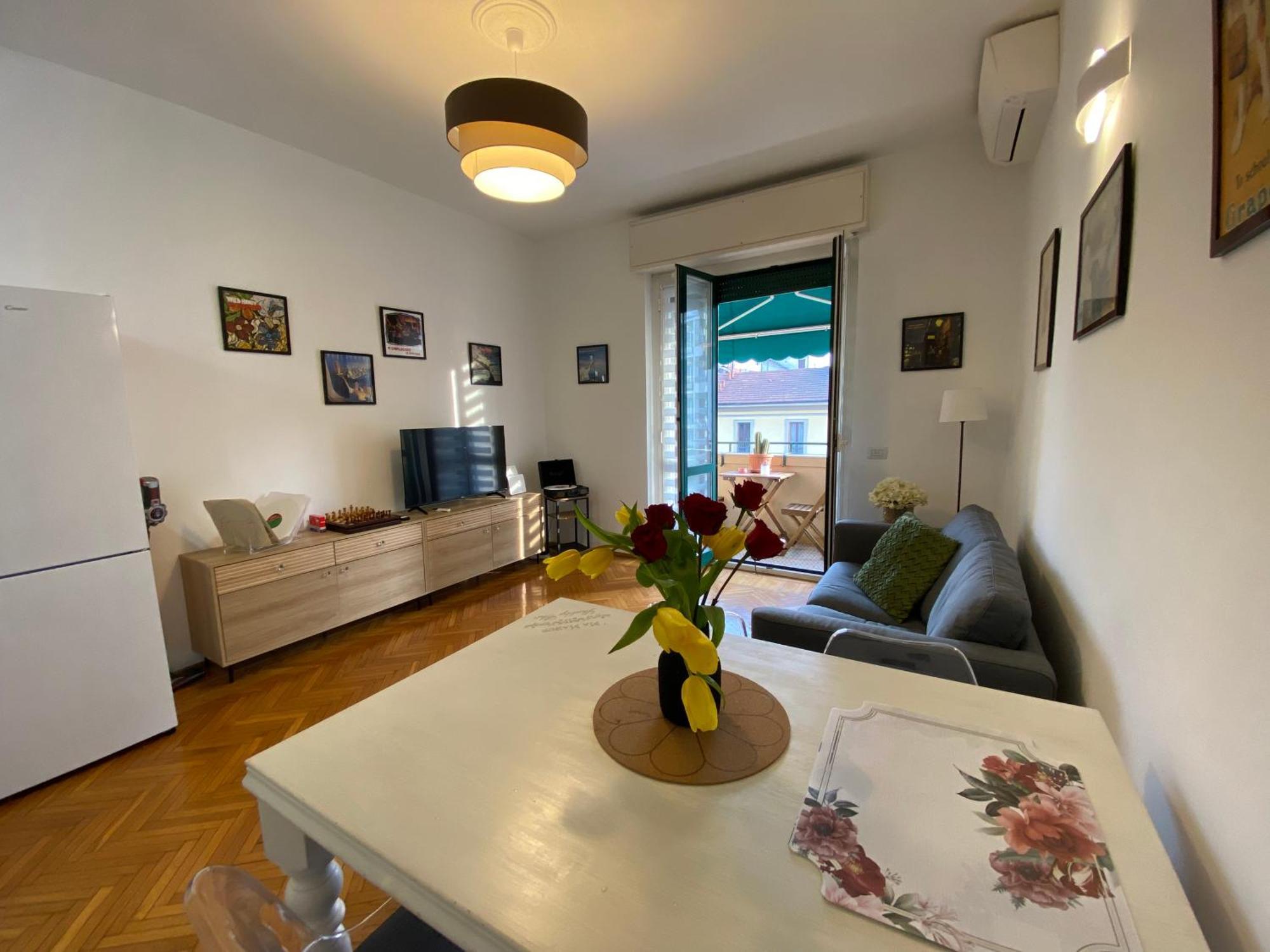 Daniela'S Spazioso Appartamento Ai Navigli Milánó Kültér fotó
